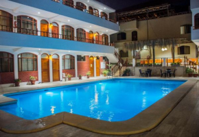 Гостиница Hotel Curasi  Ика